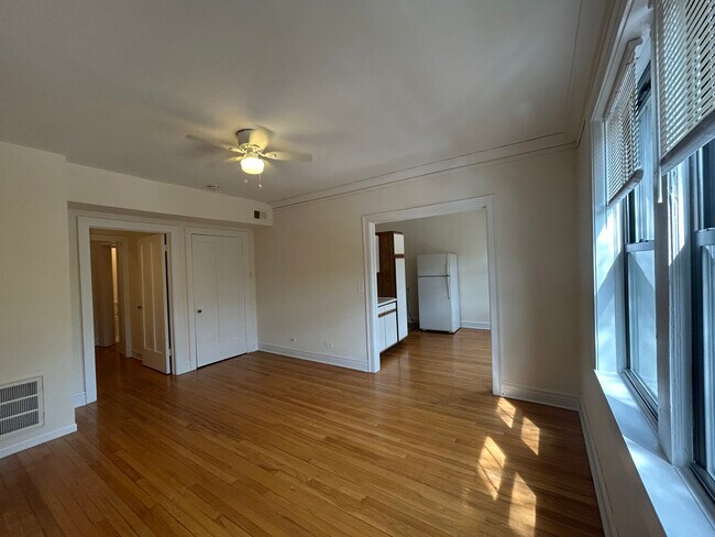 Foto del edificio - 338 Tudor Ct