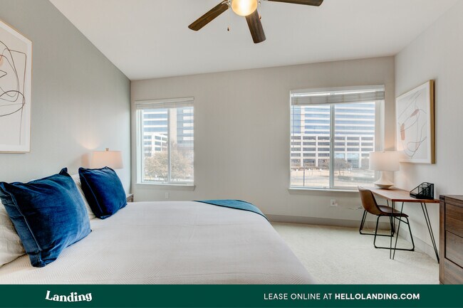 Foto del edificio - 110 W CityLine Dr