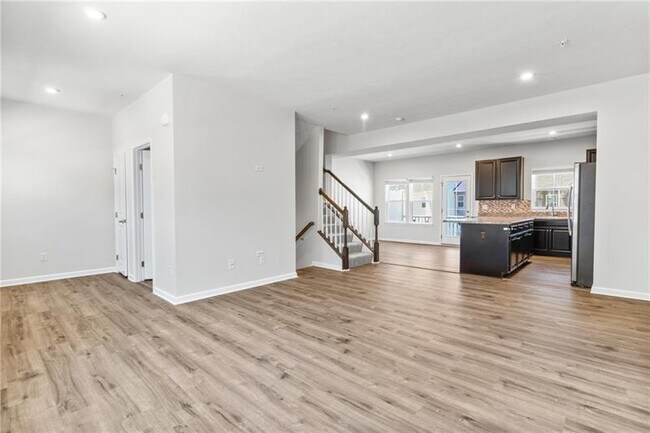 Building Photo - 214 Olivia Way