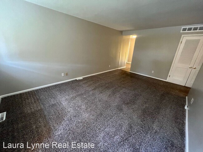 Foto del edificio - 2 br, 1 bath House - 5618 N Strathbury Ave