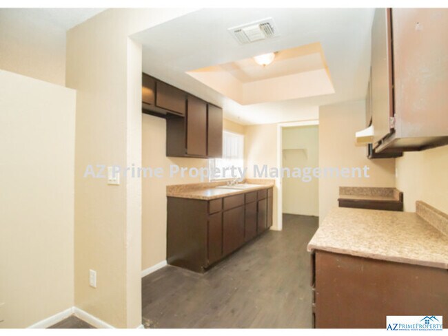Building Photo - 4212 N 69th Ln