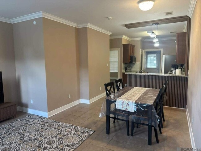 Foto del edificio - 10600 Lakes Blvd