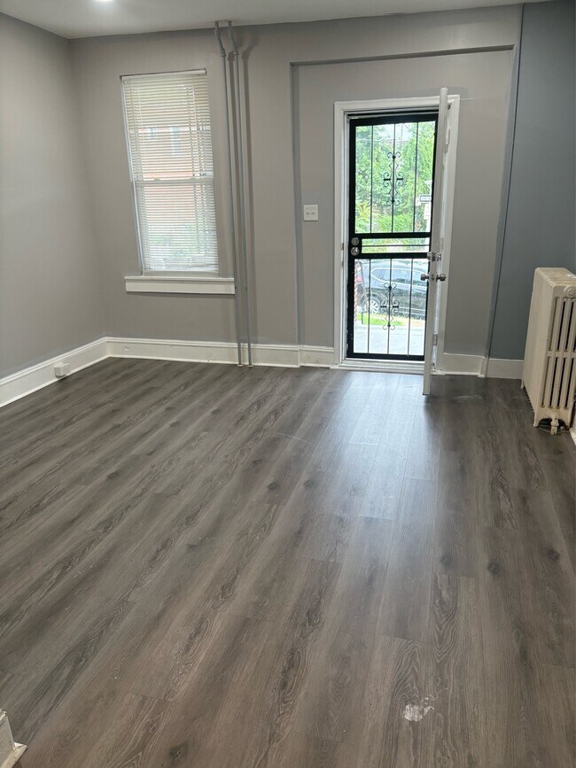 Foto del edificio - 54 N Morley St