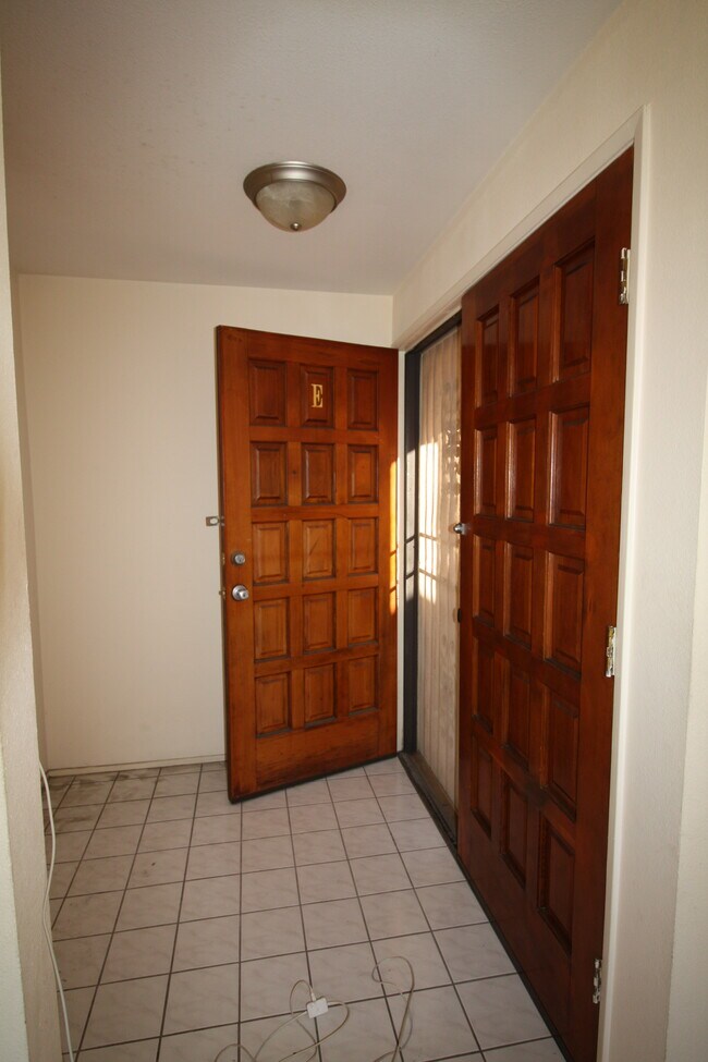 Foto del edificio - 111 N Marguerita Ave