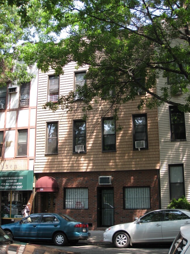 Building Photo - 211 Nassau Ave