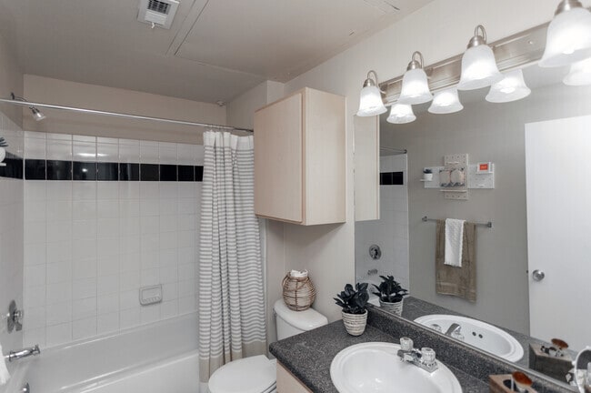 2BR, 2BA - 760 SF - Alight West Lafayette