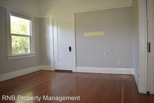 Building Photo - 4 br, 3 bath House - 818 38th Street