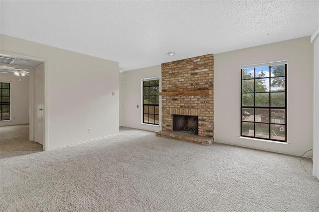 Building Photo - 15221 Berry Trail