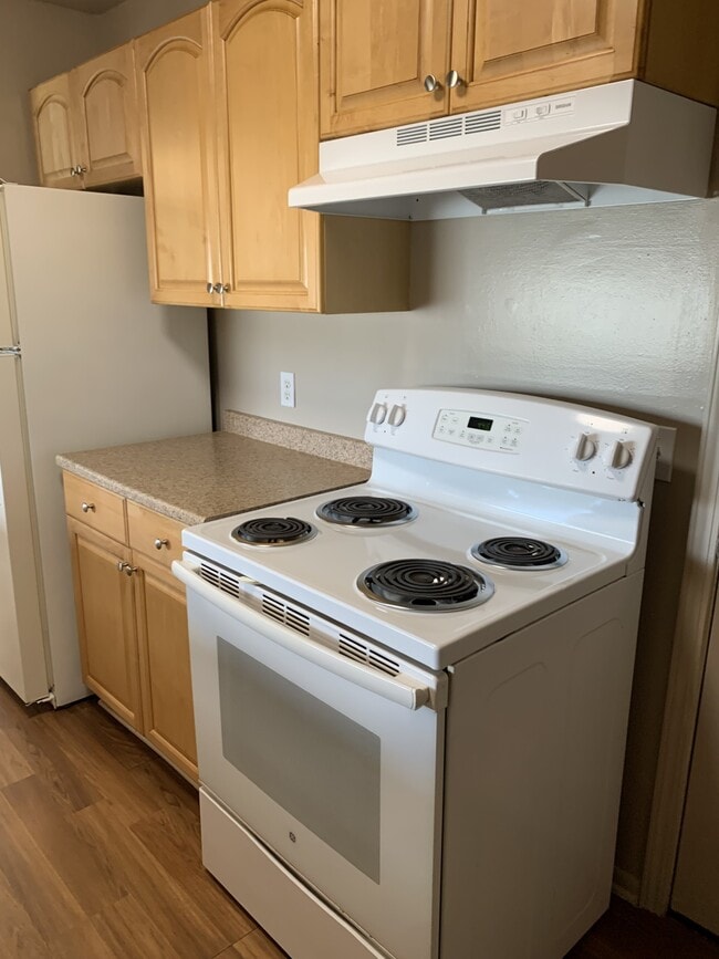 Kitchen - Charter Oak Drive