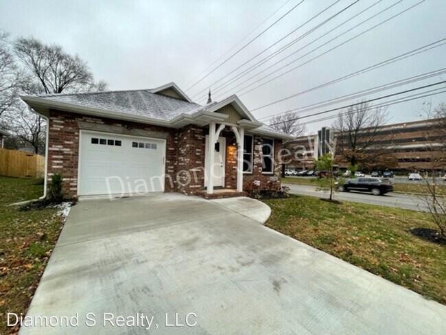 Foto del edificio - 2 br, 2 bath House - 1400 E Lindberg St