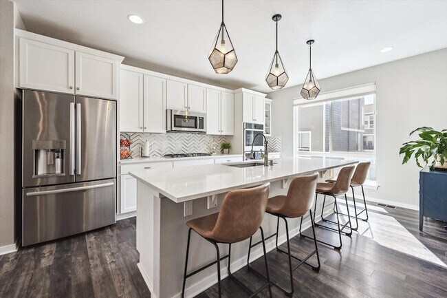 Foto del edificio - 11956 Peakview Ln