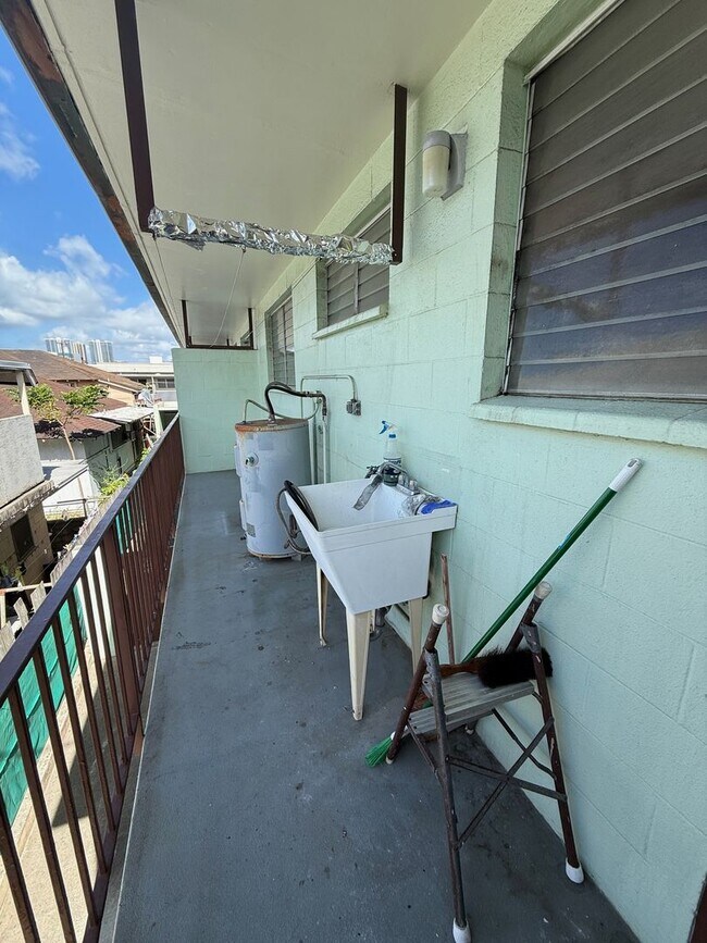 Foto del edificio - Refreshed - 2 bedroom, 1 bath unit in grea...