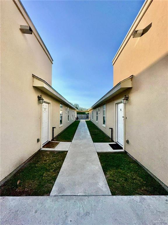 Building Photo - 2407 N Mojave St