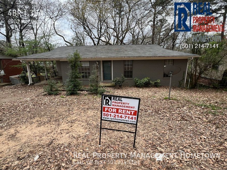 Primary Photo - Renovated 4-bedroom 2.5-bath House in Litt...