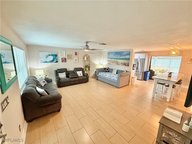 Building Photo - 1730 Bikini Ct