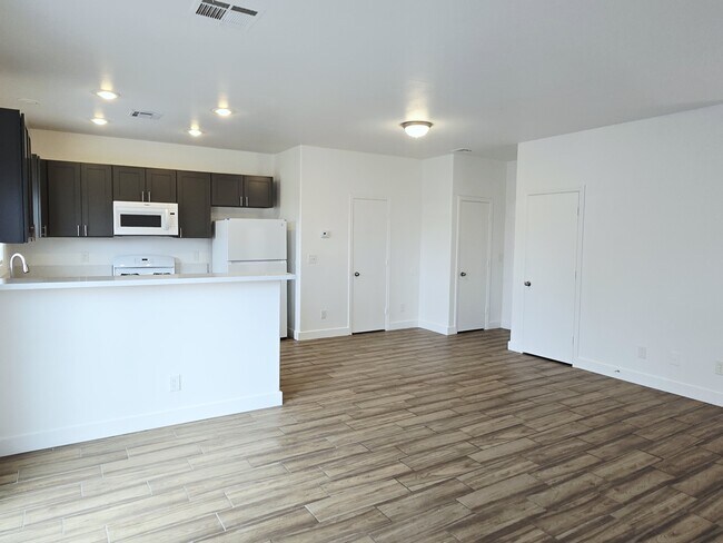 Building Photo - 1928 Salvation St