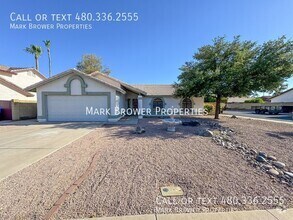 Building Photo - 449 E Meadows Ln