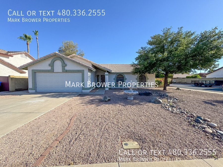 Foto principal - 449 E Meadows Ln