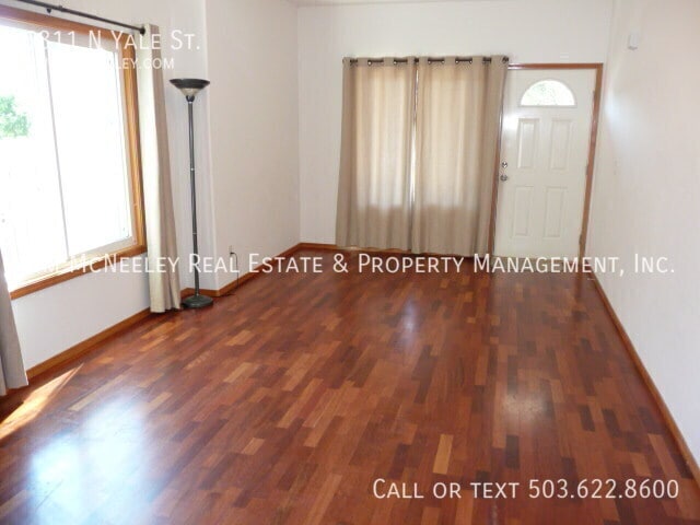 Building Photo - 5811 N Yale St