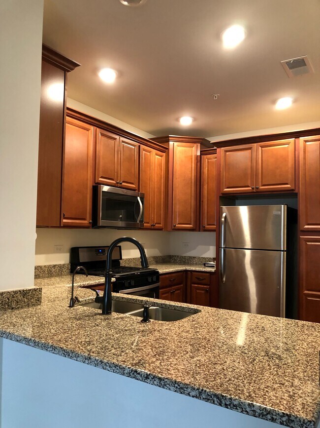 Building Photo - 2701 Commons Dr