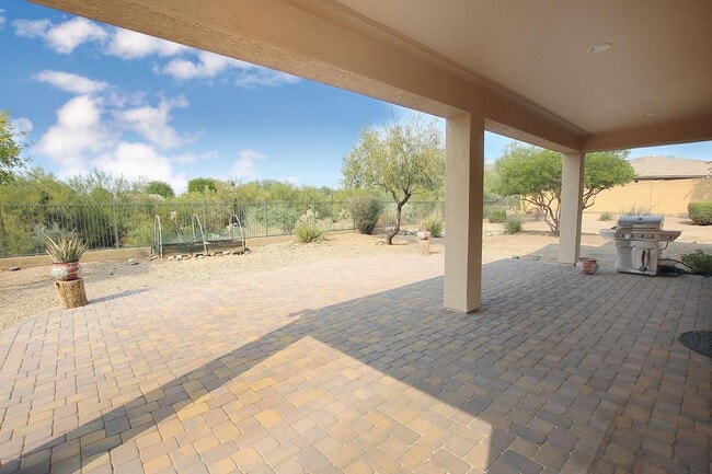 Building Photo - 2862 W Haley Dr