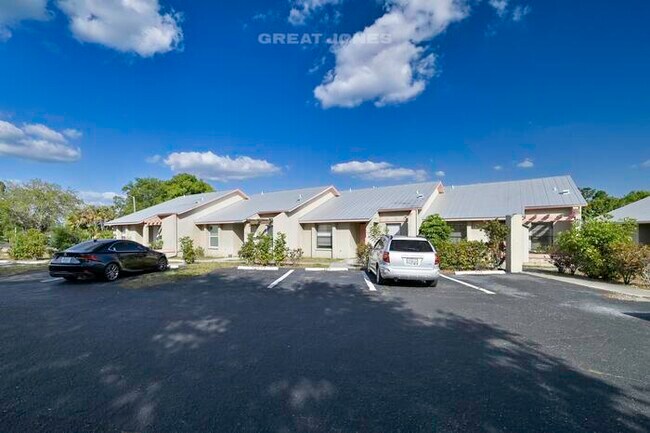 Building Photo - 7392 Constitution Cir