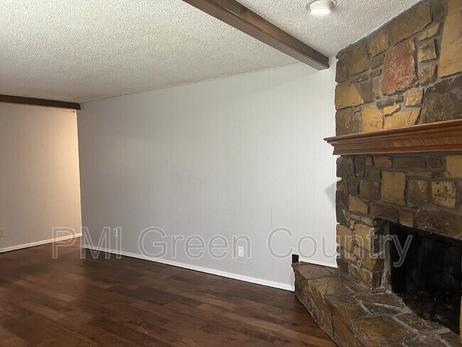 Foto del edificio - 13032 E 39th Pl