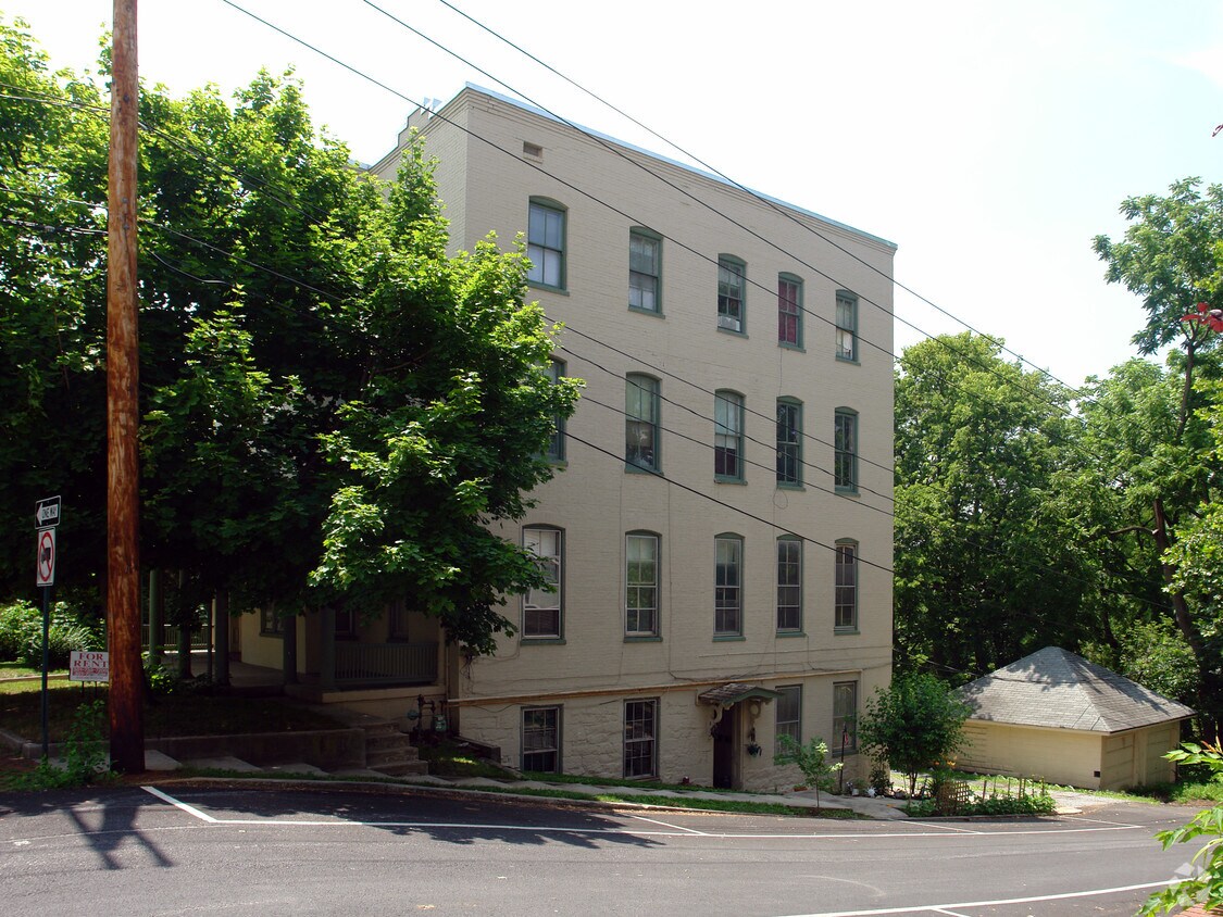 Building Photo - 203 Prospect St