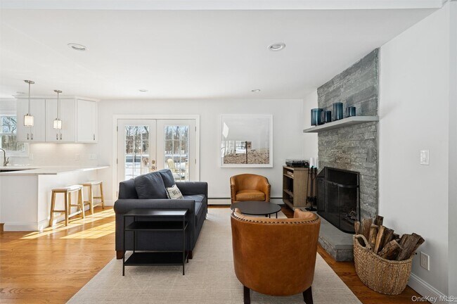 Building Photo - 4 Stuart Ct