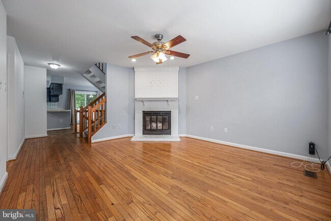 Building Photo - 616 Lions Gate Ln