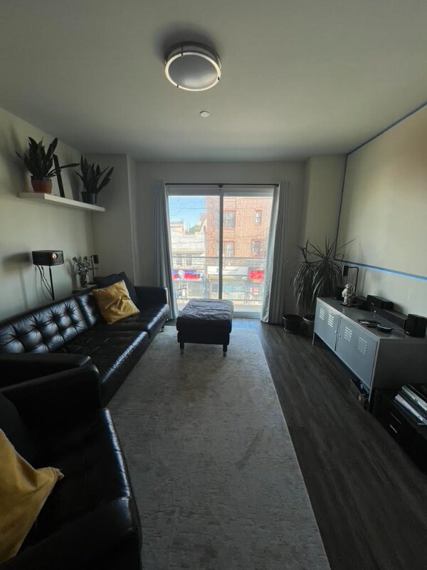 Building Photo - 114-30 Rockaway Beach Blvd