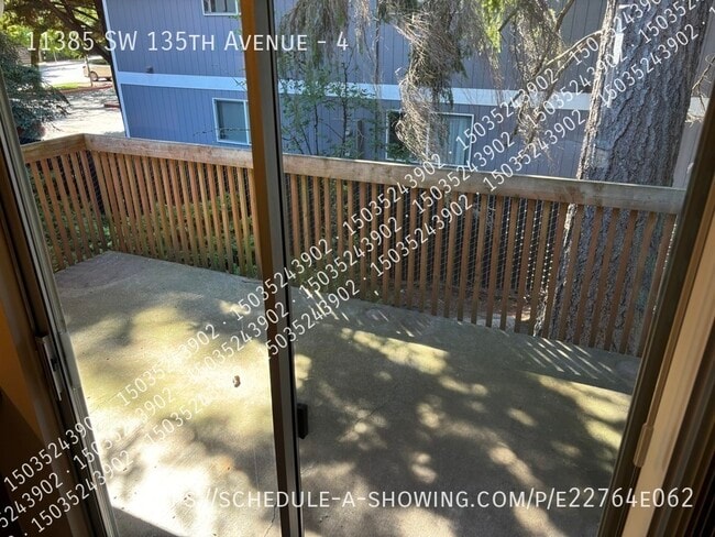 Building Photo - 11385 SW 135th Ave