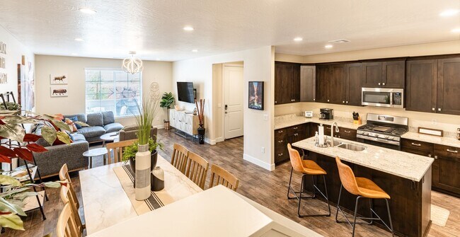 Foto del edificio - Live Every day Like You're on Vacation!! F...