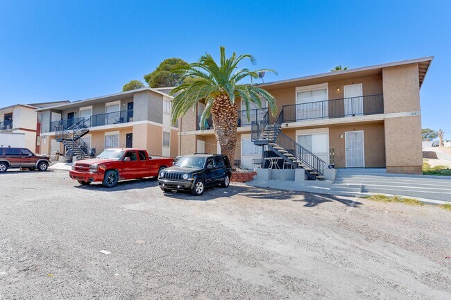 Foto del edificio - **MOVE IN SPECIAL! $500 OFF FIRST MONTH'S RENT!**