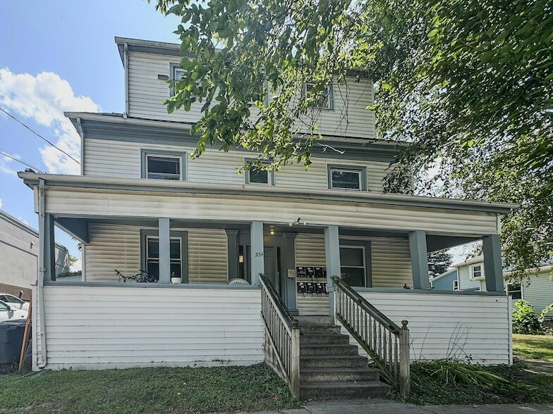 Foto principal - 334 Beakes St