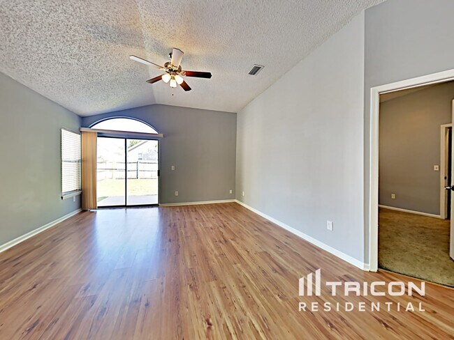 Foto del edificio - 1149 Creeks Ridge Rd
