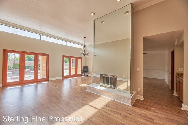Foto del edificio - 3 br, 2 bath House - 1137 N Winthrop Cir