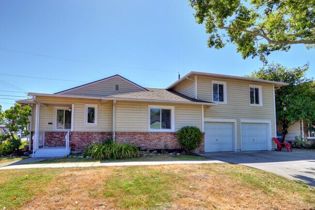 Foto del edificio - 5400-5402 Folsom Blvd