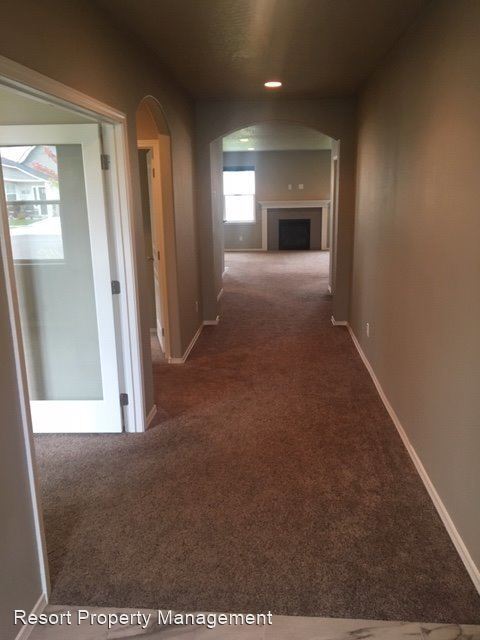 Foto del edificio - 3 br, 2 bath House - 6184 W Alliance St