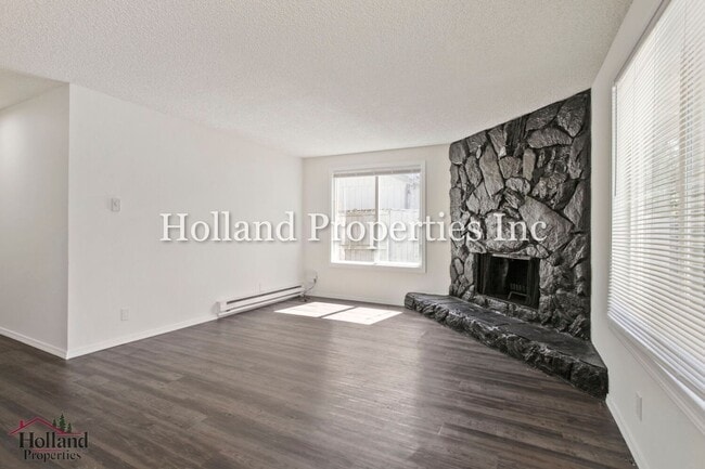 Building Photo - 6685-6687 SW 192nd Ave