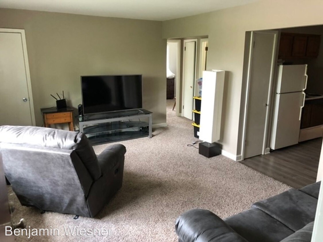 Foto principal - 2226 S 89th St