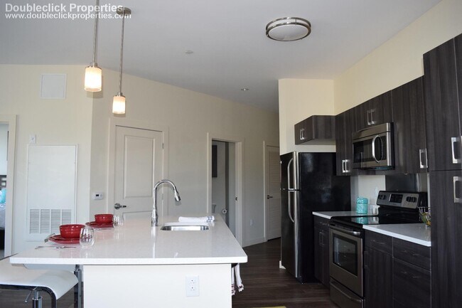 Foto del edificio - 166 Eastern Ave