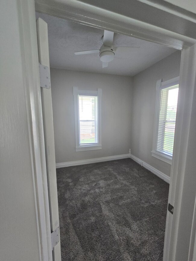 Building Photo - Charming 2-Bedroom, 1-Bathroom Home for Rent