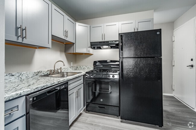Interior Photo - Lockwood