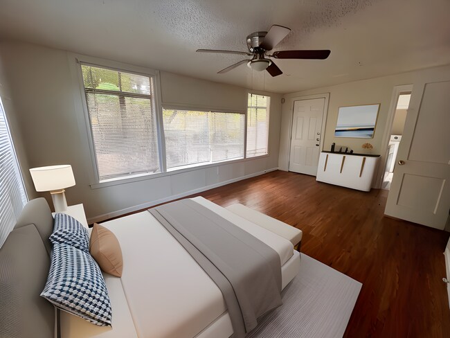 Foto del edificio - 3bed/1bath House - Two Blocks from Campus