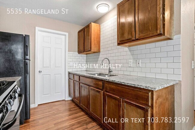 Foto del edificio - 5535 Rangeland St