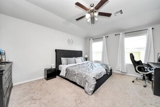 Building Photo - 2643 Ridgeback Dr