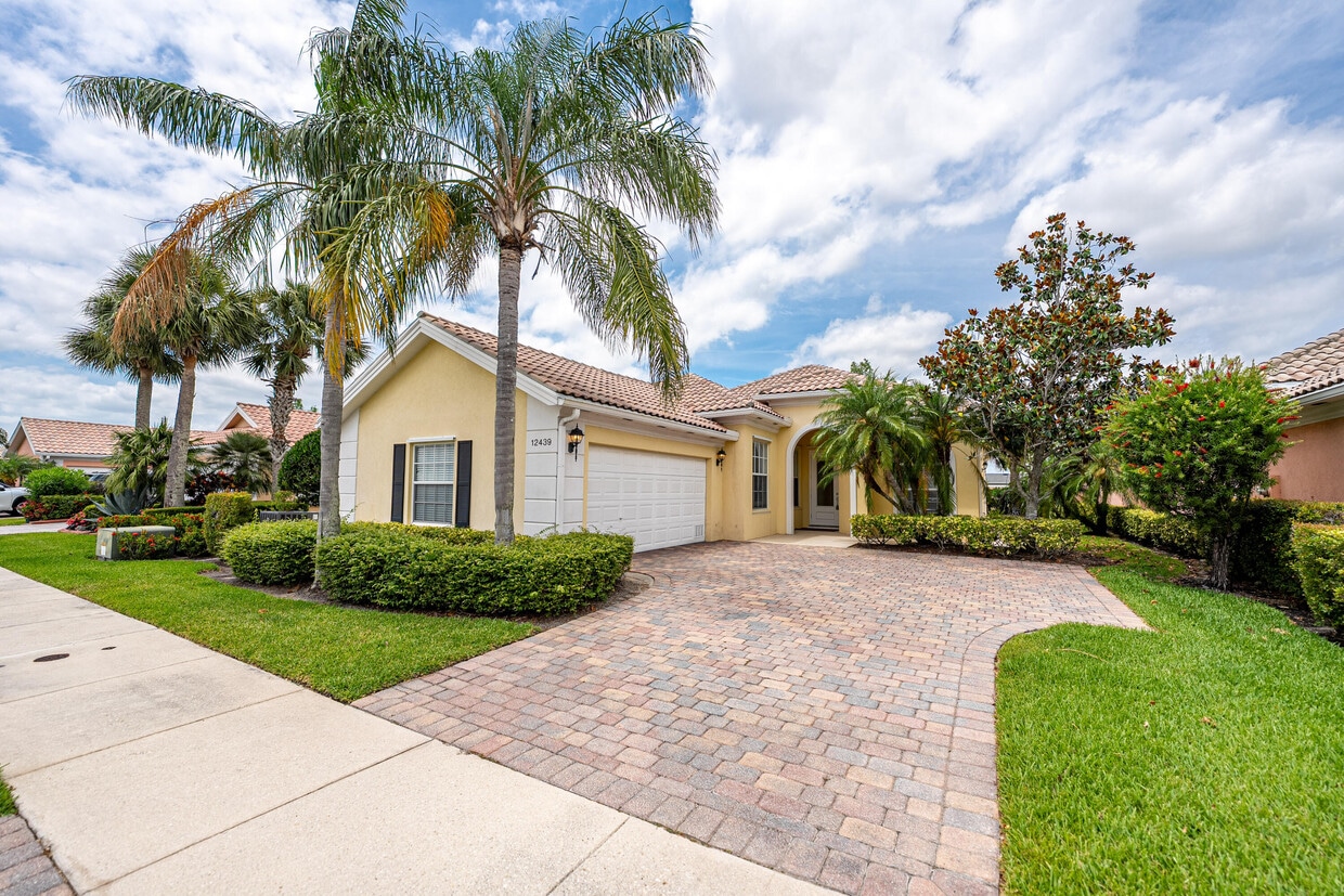 Primary Photo - 12439 SW Keating Dr