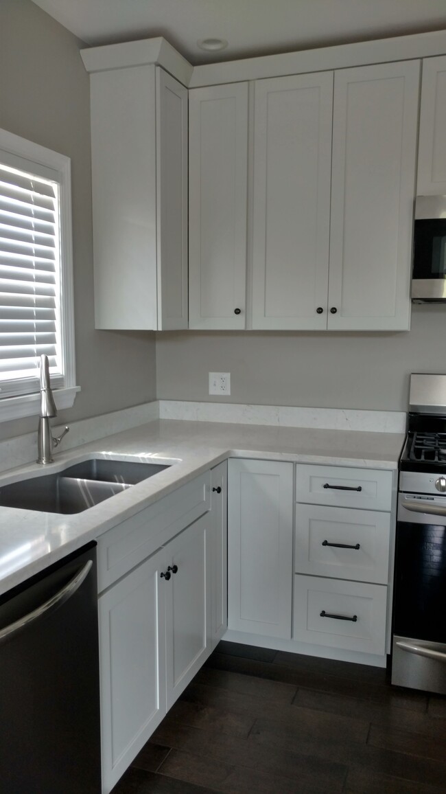 Foto del edificio - 711 E 3rd St