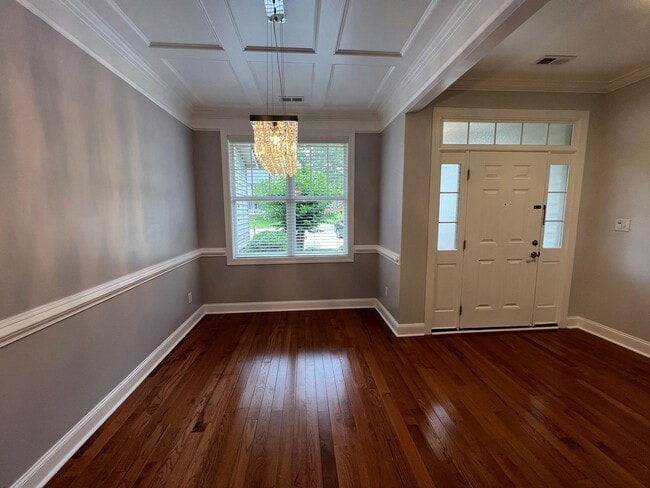 Building Photo - Gorgeous 3 Bed 2.5 Bath Home in Fayetteville